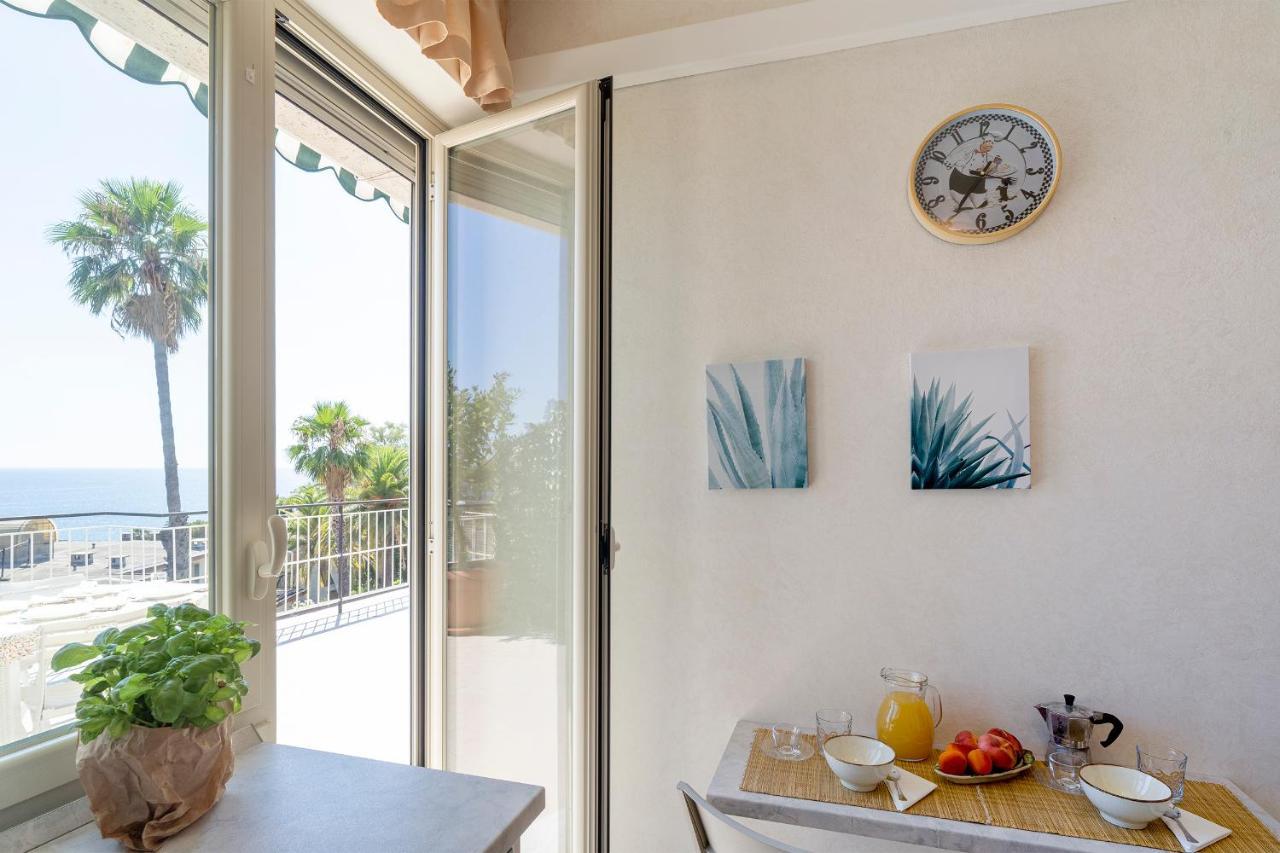 Tre Ponti Panoramic Seaview Apartment Sanremo Bagian luar foto